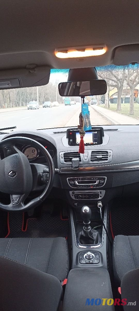 2014' Renault Megane photo #4