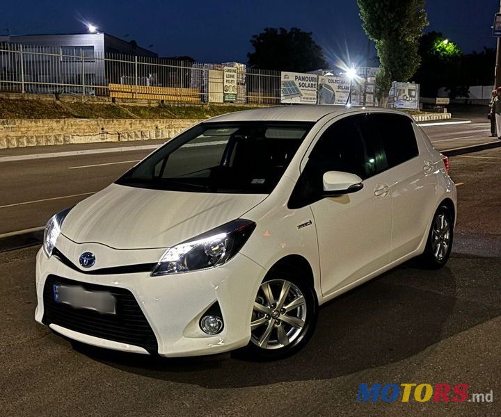 2013' Toyota Yaris photo #1