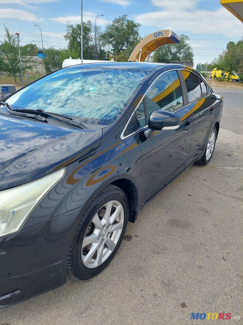 2012' Toyota Avensis photo #3