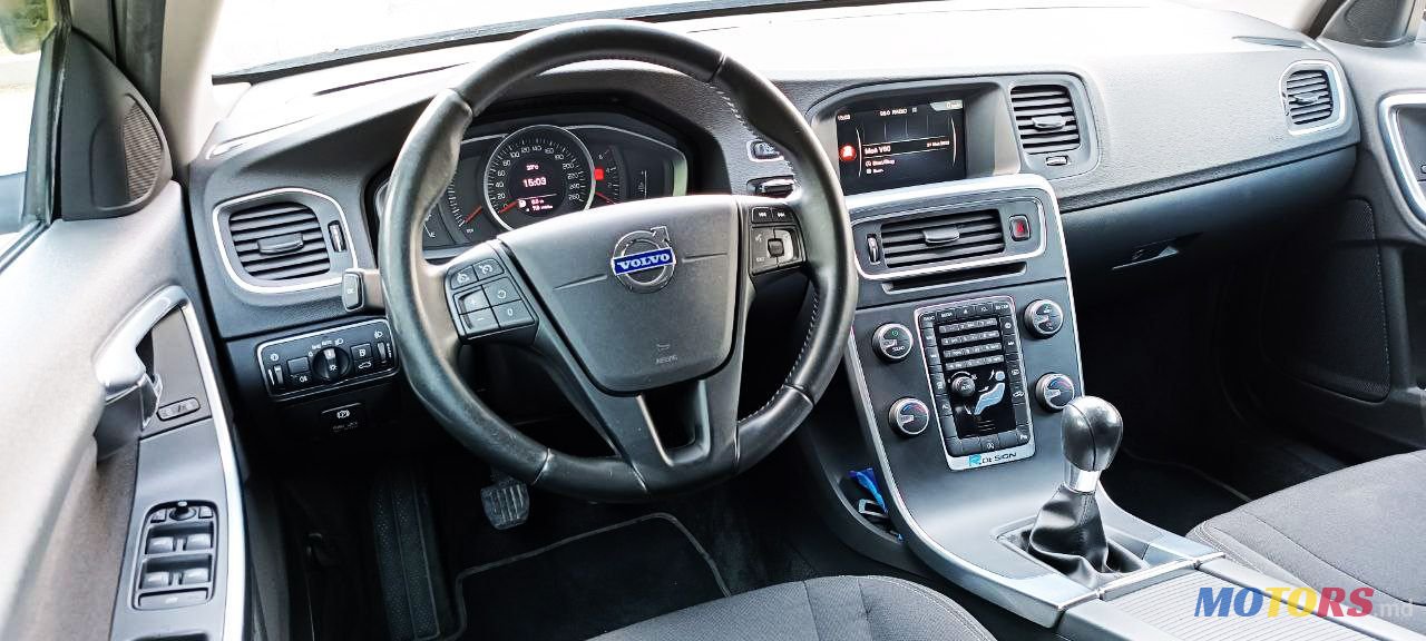2014' Volvo V60 photo #6