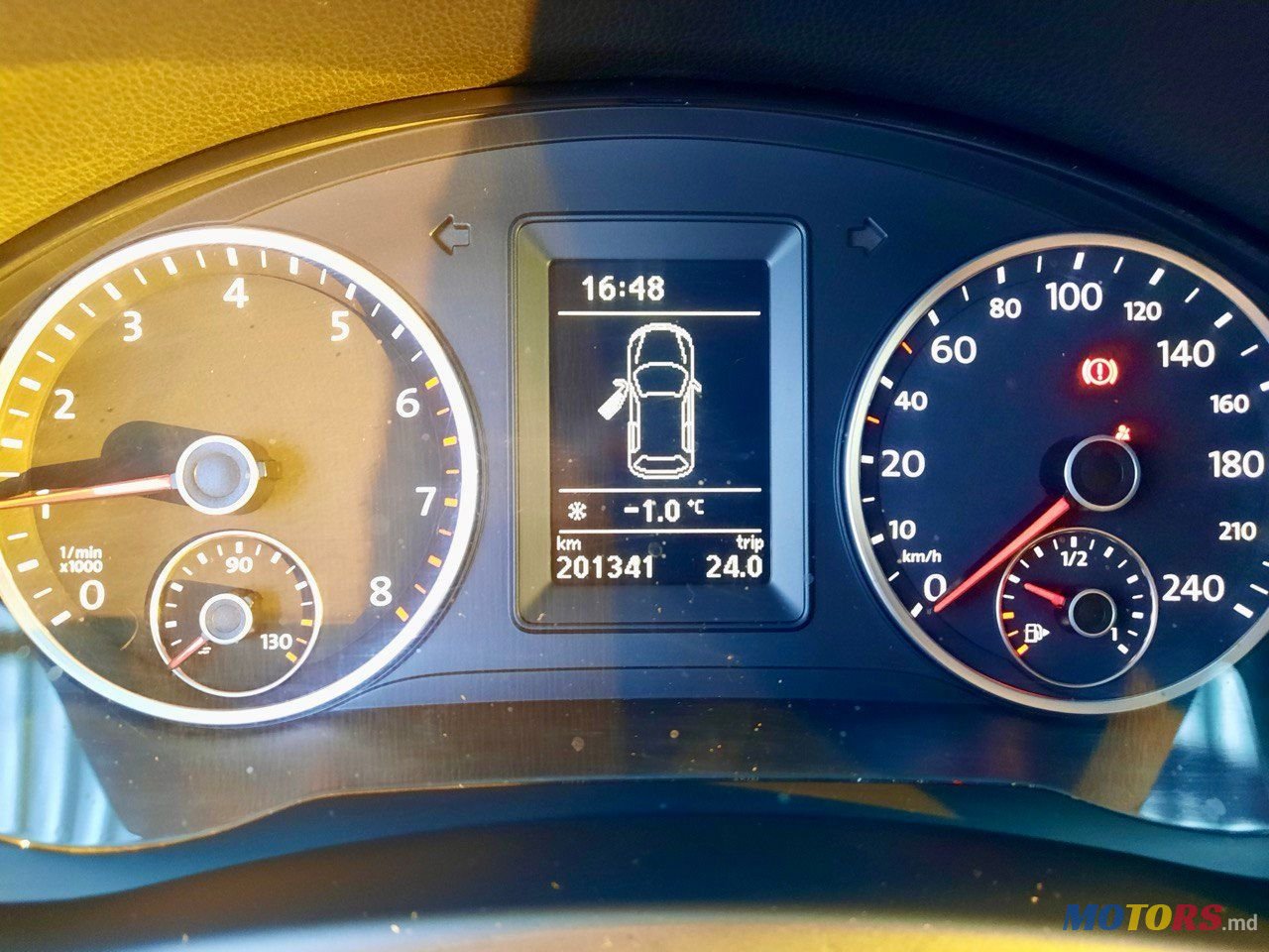 2010' Volkswagen Tiguan photo #6