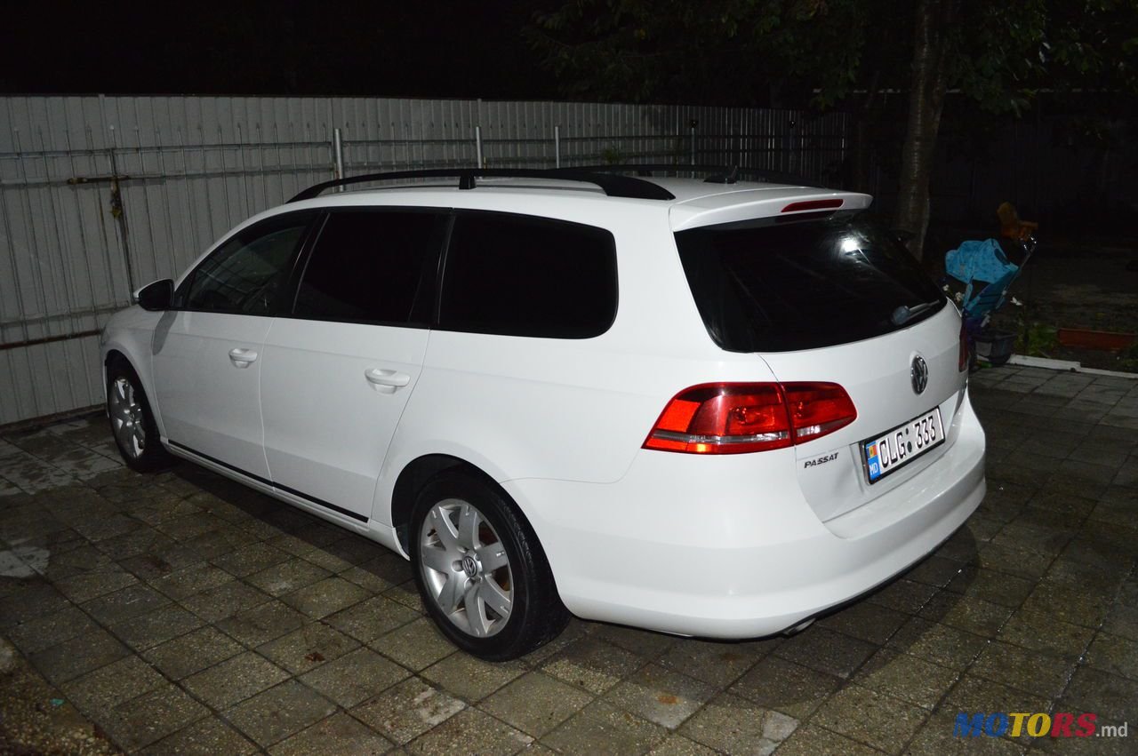 2012' Volkswagen Passat photo #6