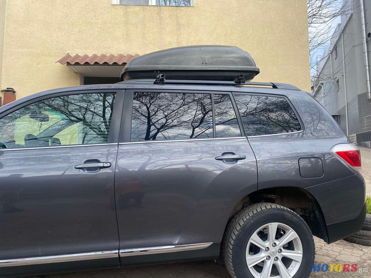 2011' Toyota Highlander photo #4