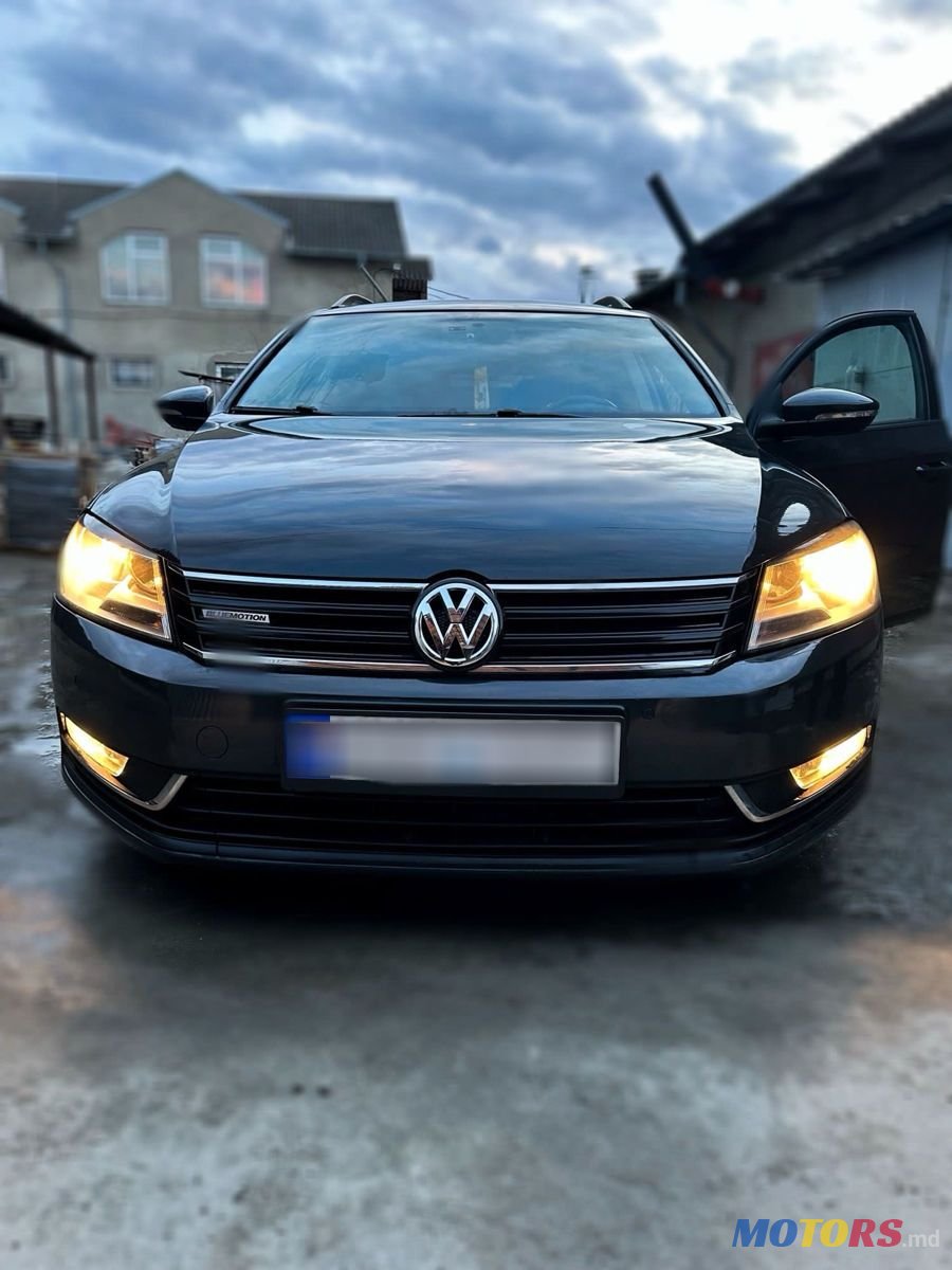 2014' Volkswagen Passat photo #2