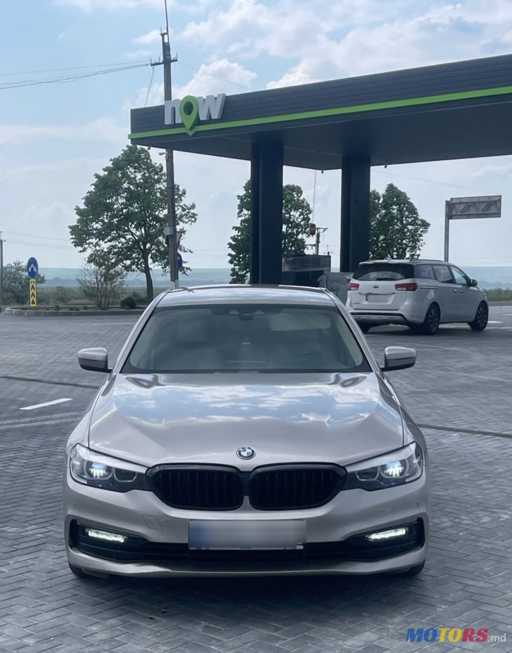 2017' BMW 5 Series G30 photo #5