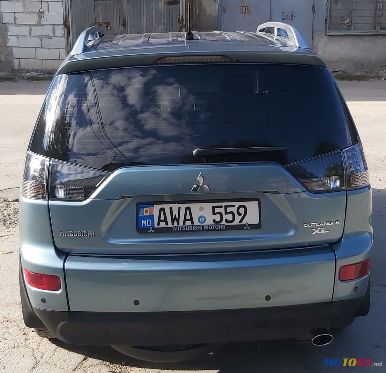 2008' Mitsubishi Outlander photo #4