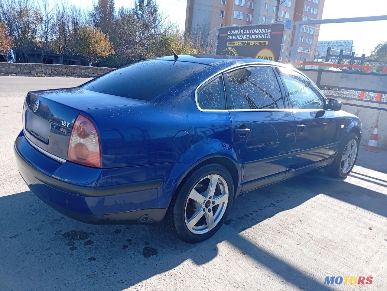 2001' Volkswagen Passat photo #1