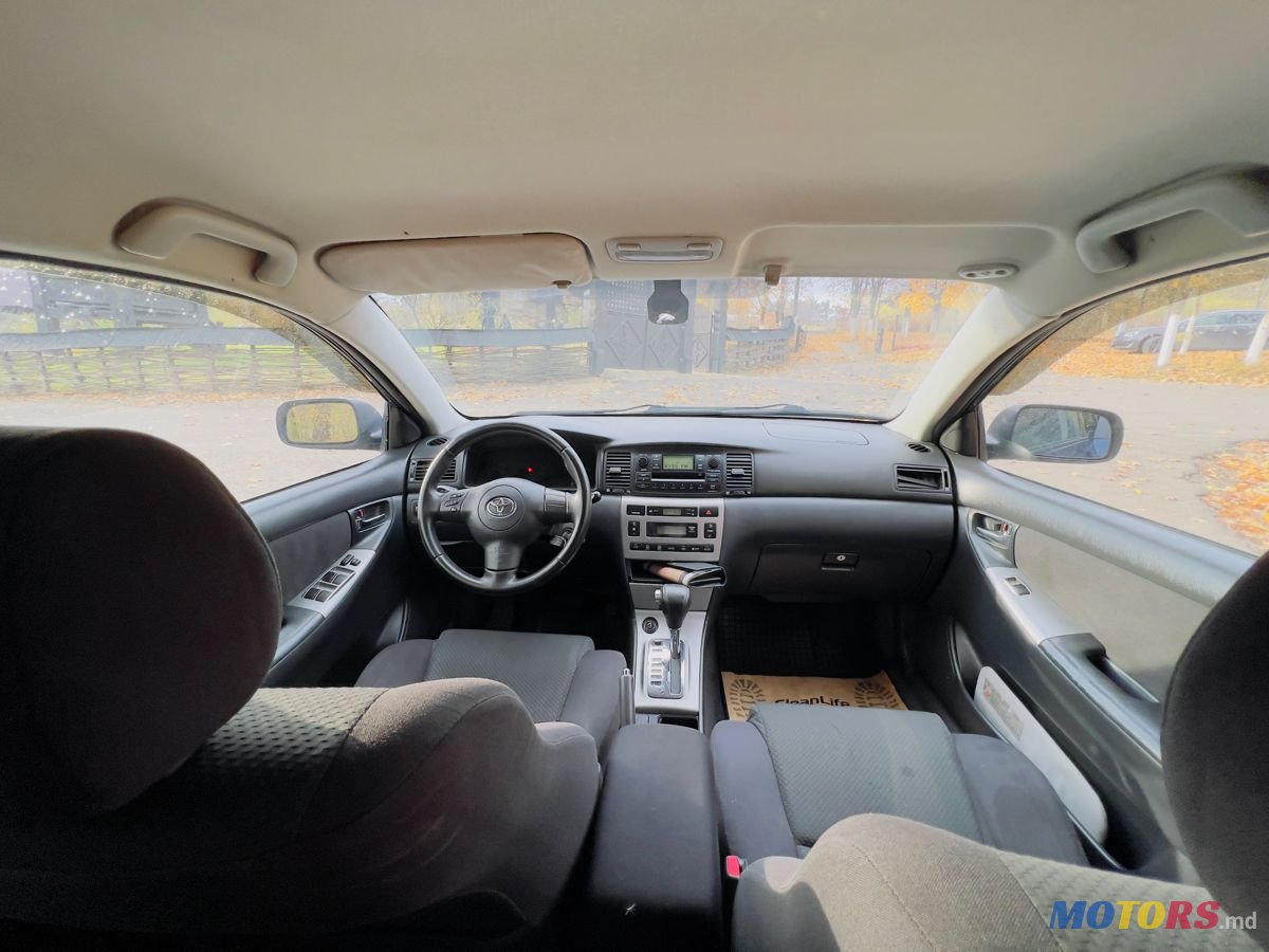 2005' Toyota Corolla photo #5