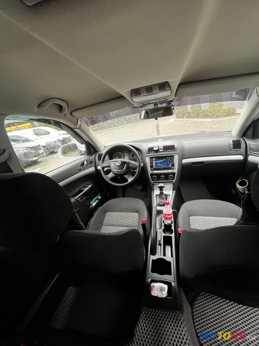 2011' Skoda Octavia photo #3