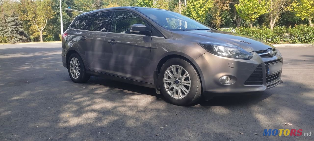 2013' Ford Focus photo #2