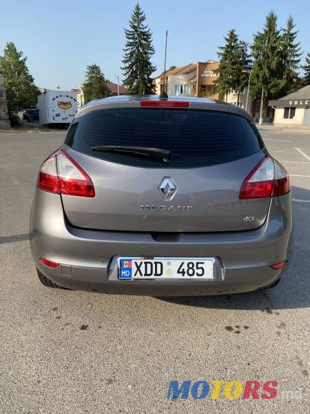 2012' Renault Megane photo #4