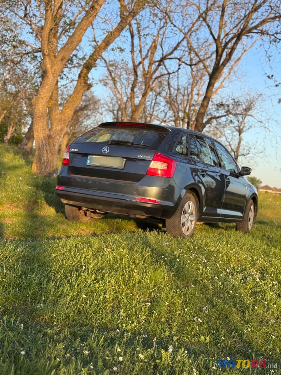 2015' Skoda Rapid photo #5