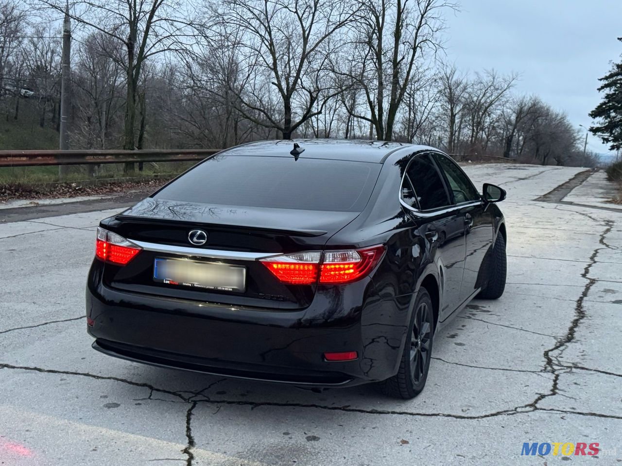 2013' Lexus Es Series photo #1