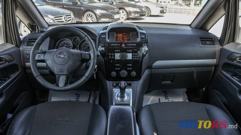 2009' Opel Zafira photo #5