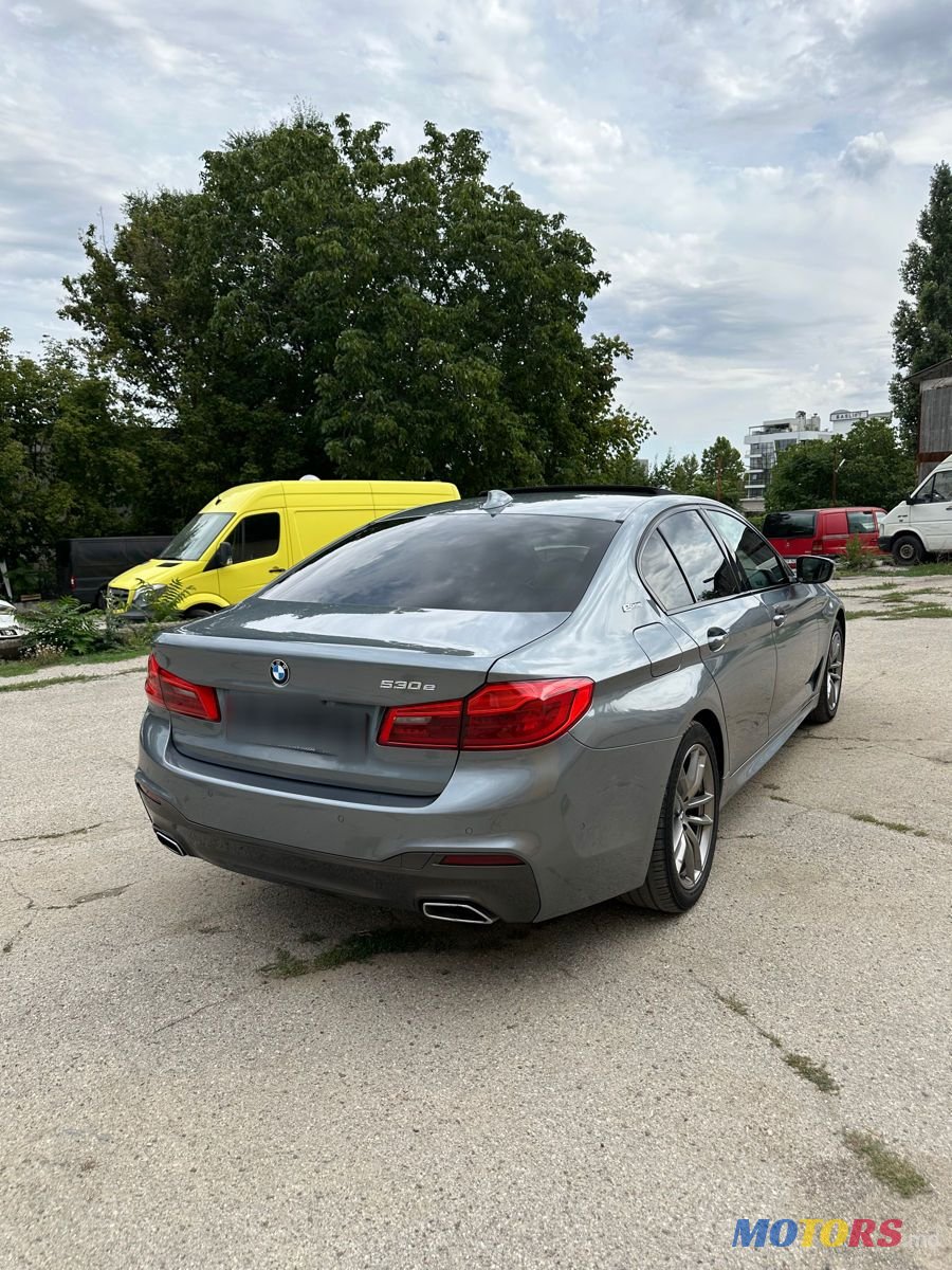 2019' BMW 5 Series photo #5