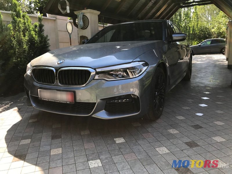 2019' BMW 5 Series photo #2