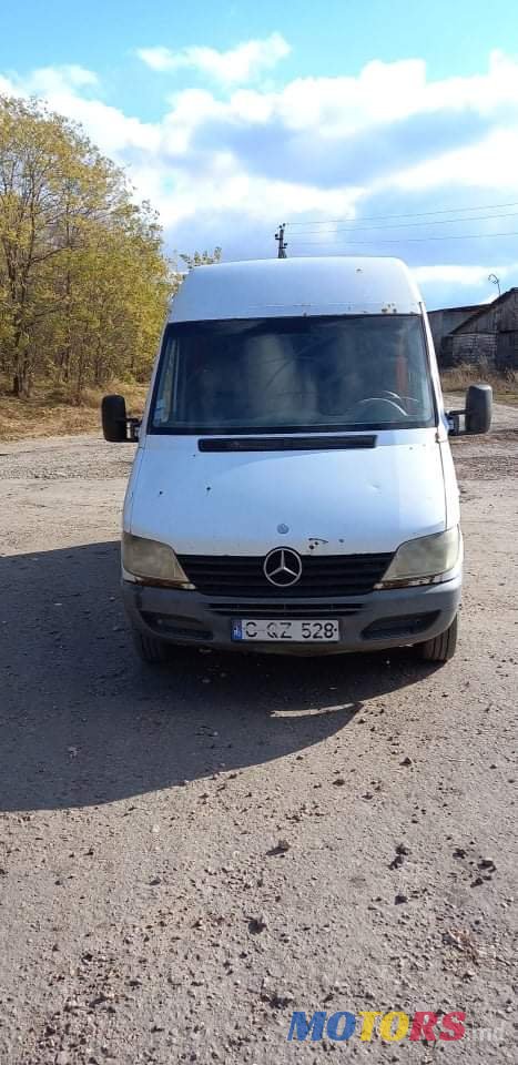 2000' Mercedes-Benz Sprinter photo #2
