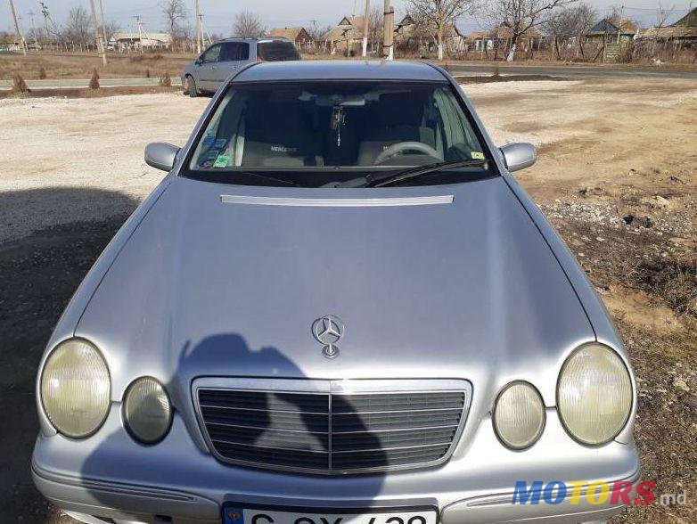 2000' Mercedes-Benz E photo #1