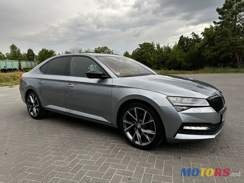 2020' Skoda Superb photo #2