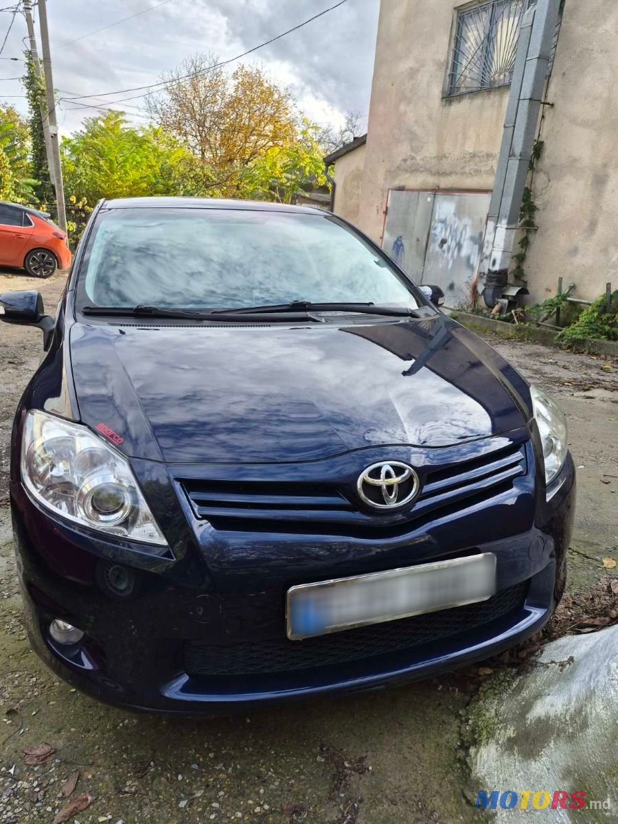 2010' Toyota Auris photo #6