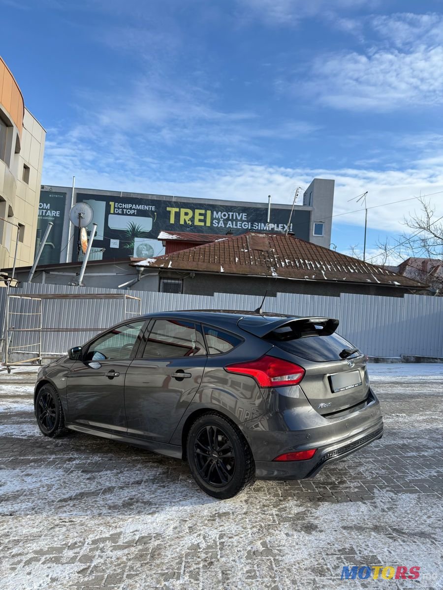 2017' Ford Focus ST photo #4