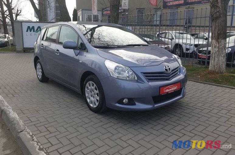 2010' Toyota Verso photo #1