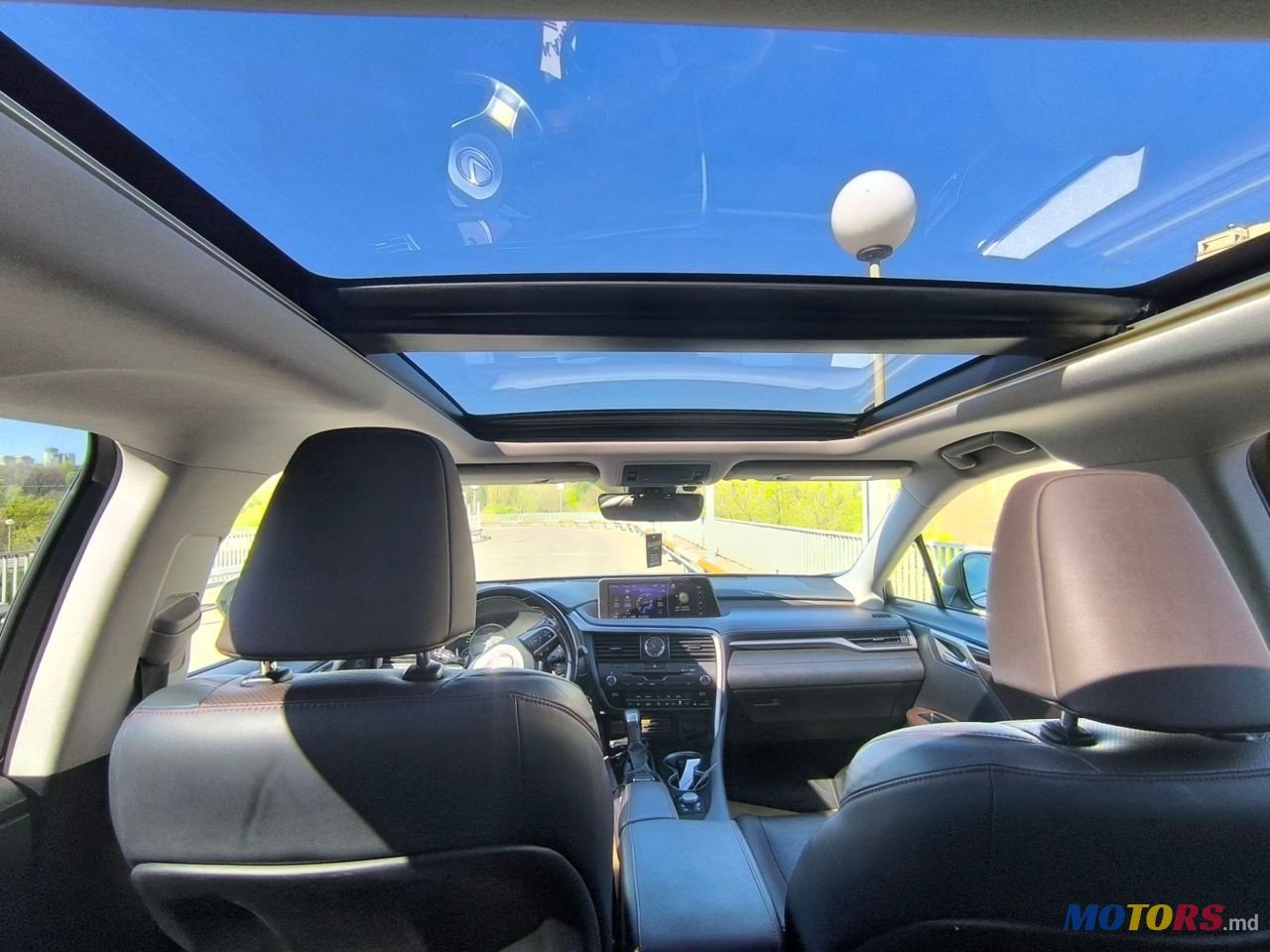 2017' Lexus Rx Series photo #5