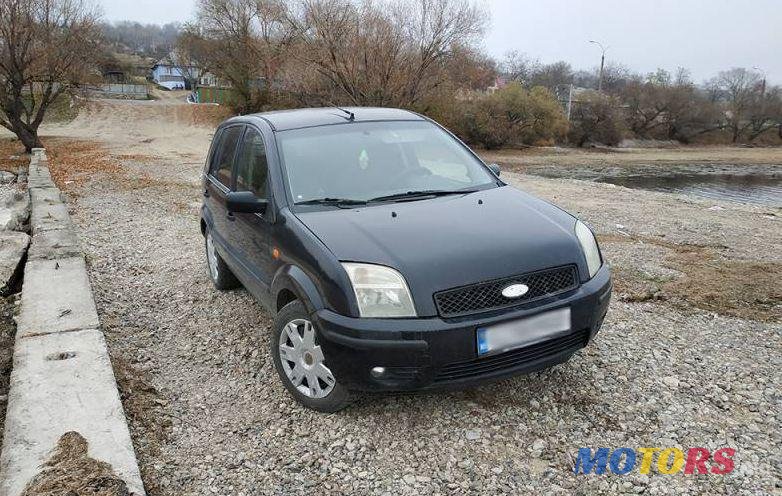 2003' Ford Fusion photo #1