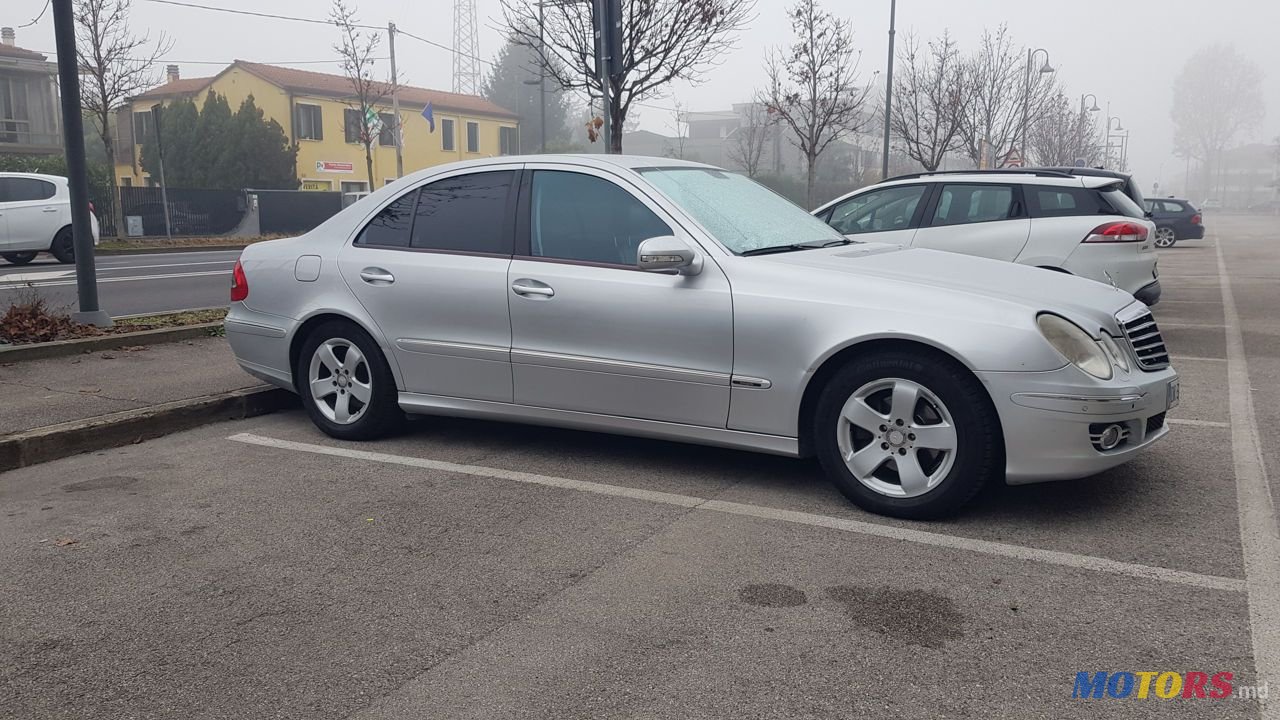 2007' Mercedes-Benz E Класс photo #2