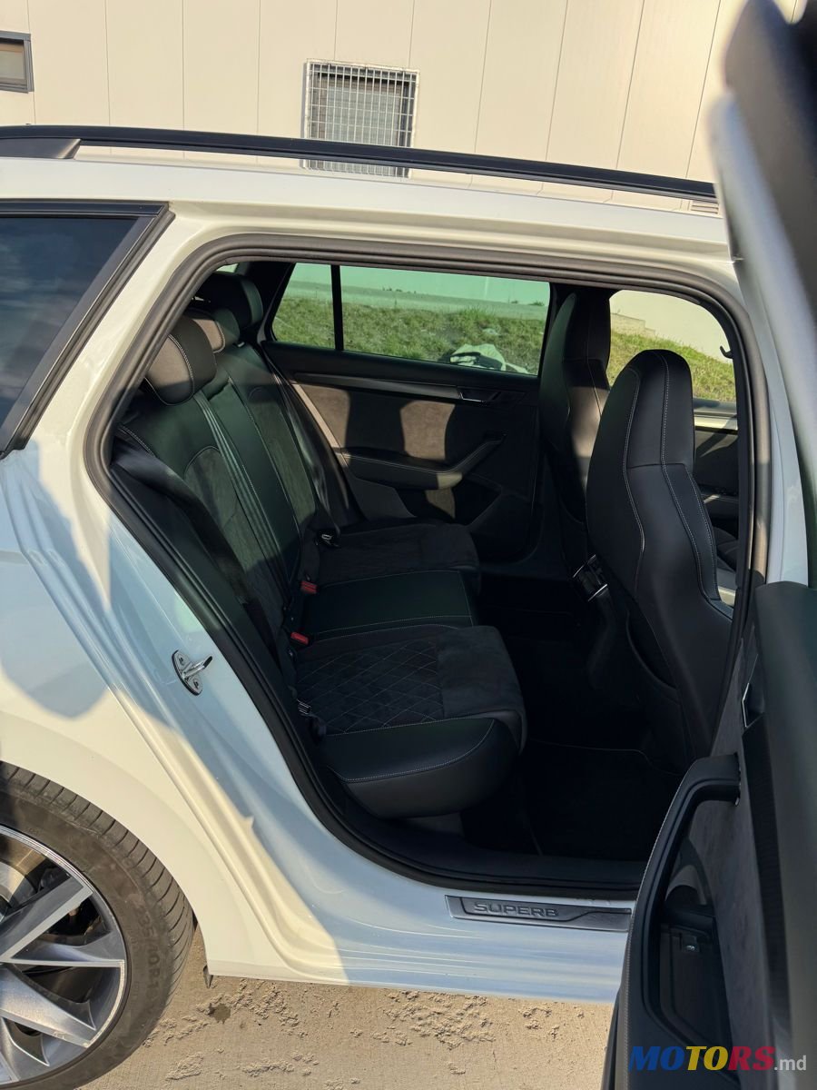 2021' Skoda Superb photo #6
