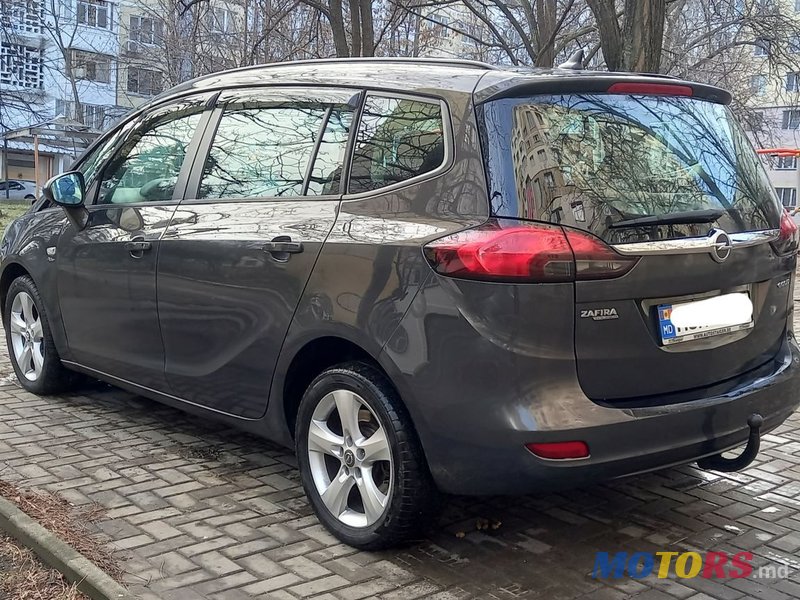 2014' Opel Zafira photo #6