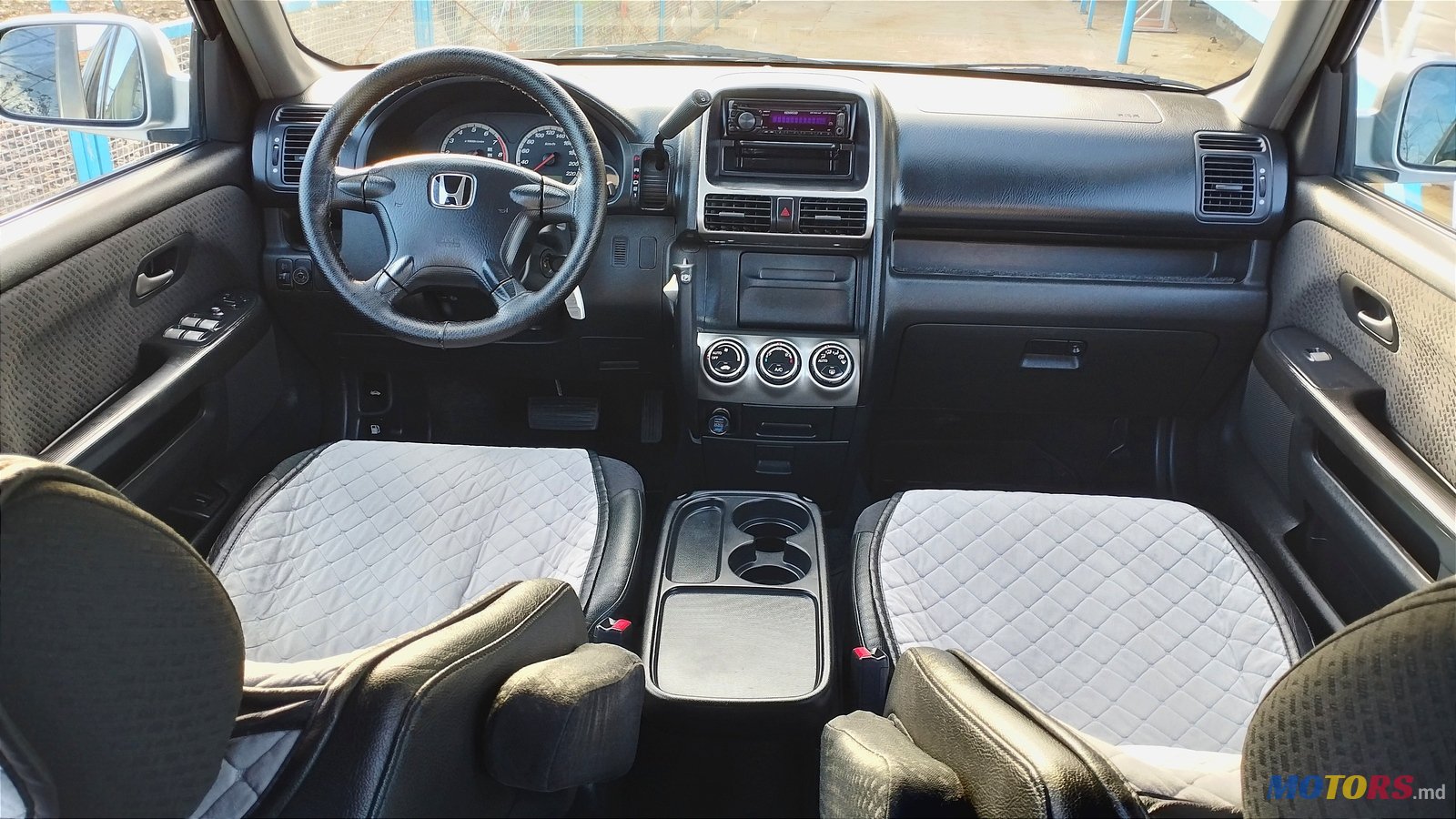 2004' Honda CR-V Паркетник photo #6