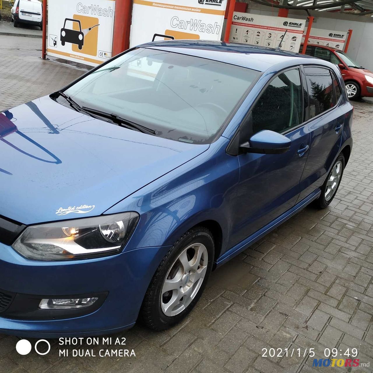 2014' Volkswagen Polo photo #5