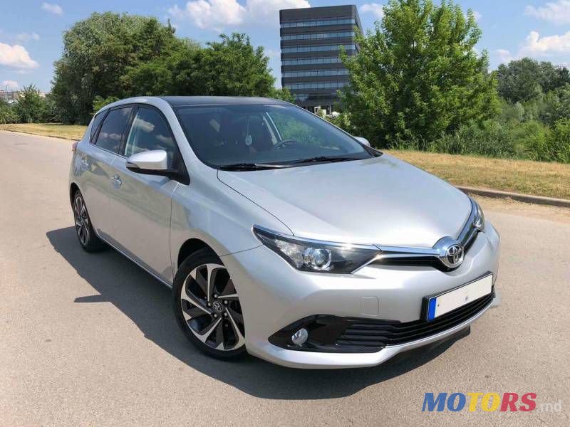 2016' Toyota Auris photo #1