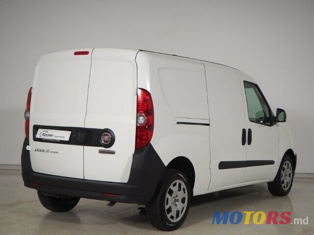 2020' Fiat Doblo photo #2