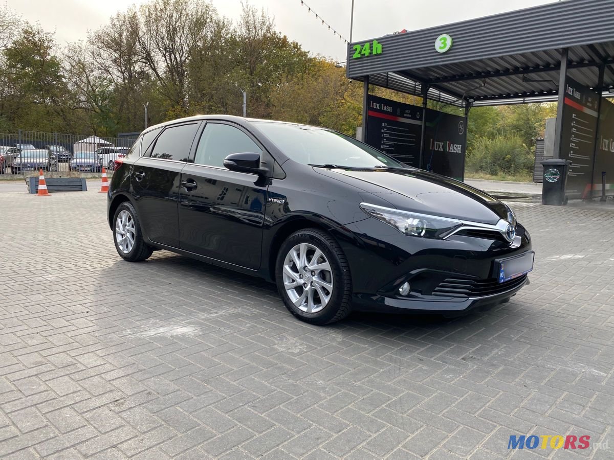 2016' Toyota Auris photo #3