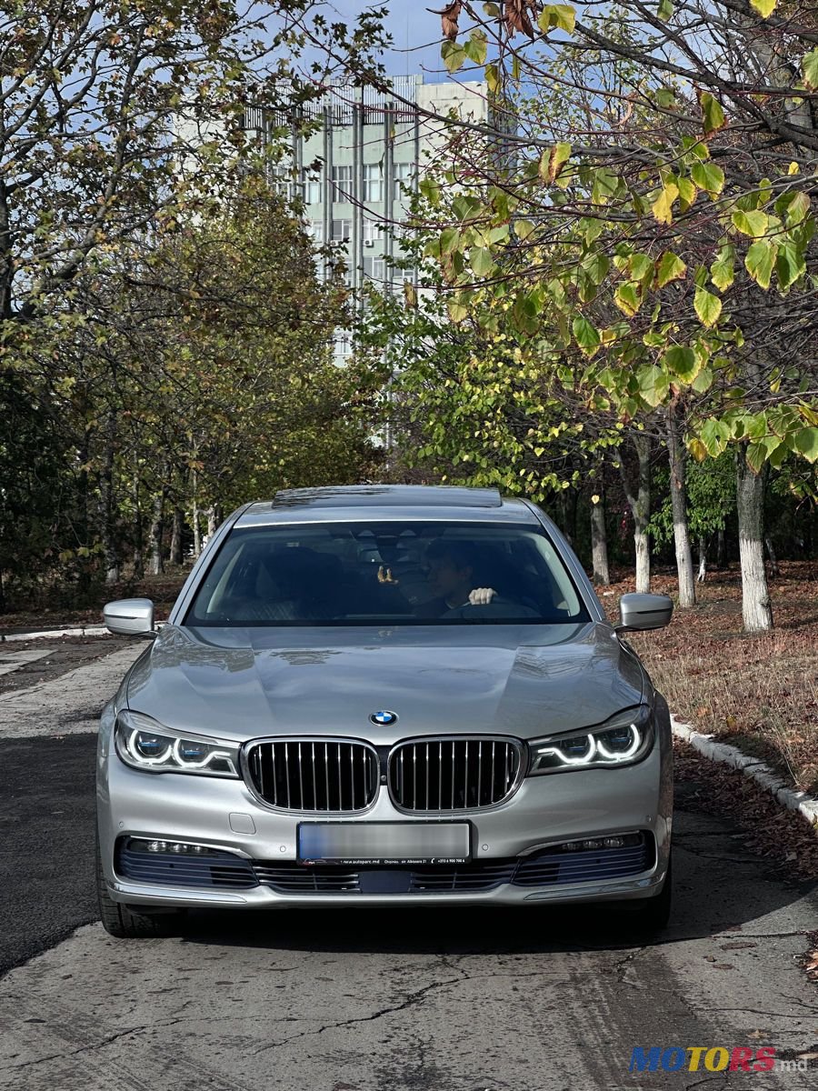 2016' BMW 7 Series photo #2
