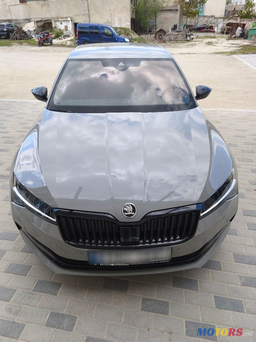 2020' Skoda Superb photo #2