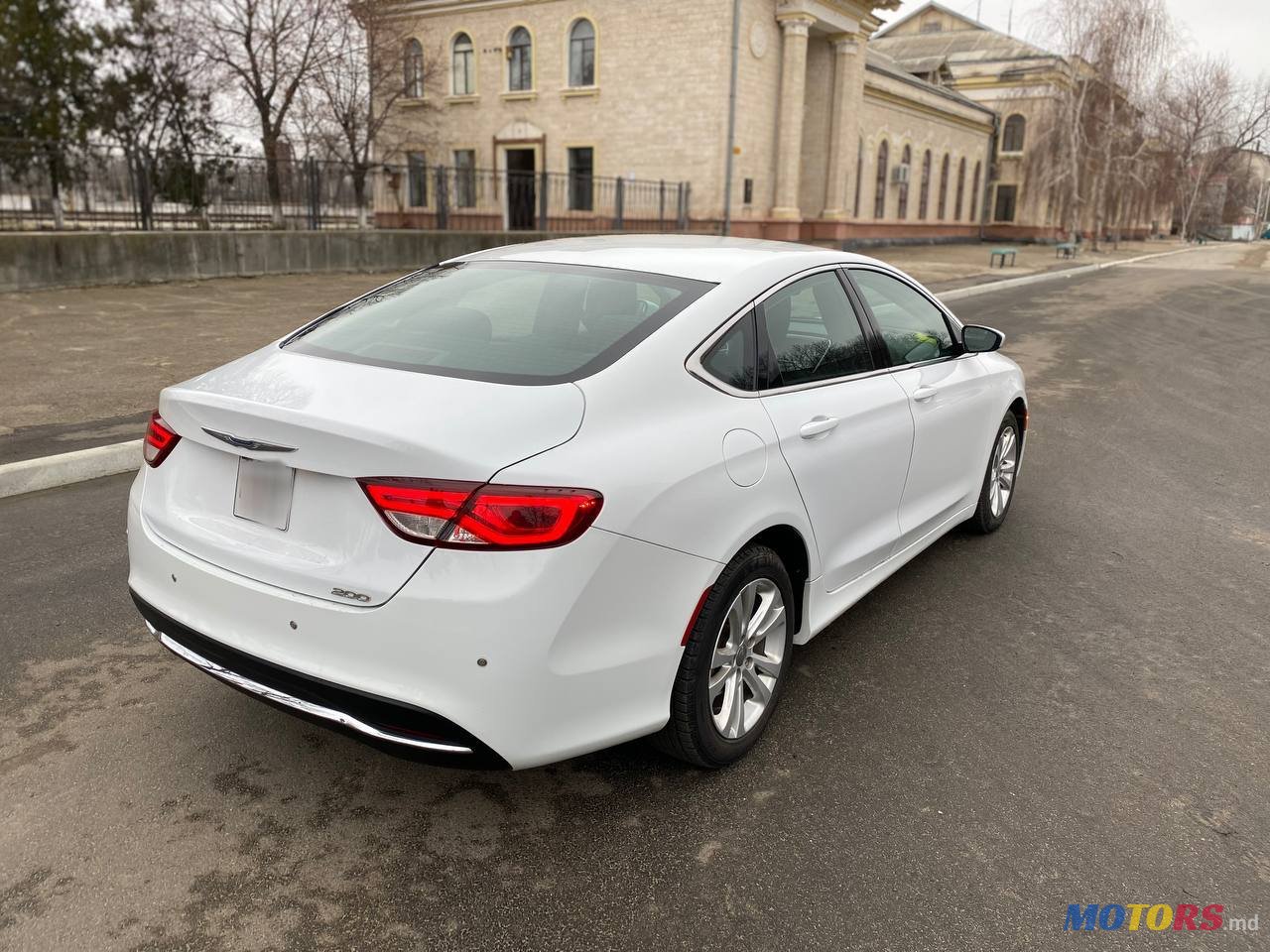 2015' Chrysler 200 photo #5