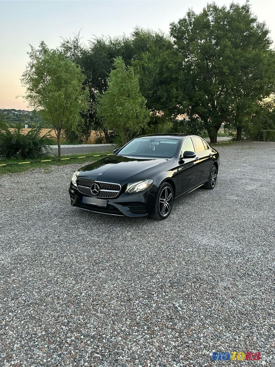 2018' Mercedes-Benz E-Class photo #3