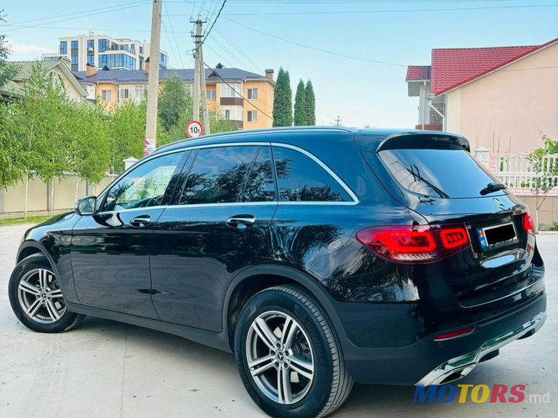 2021' Mercedes-Benz GLC photo #5