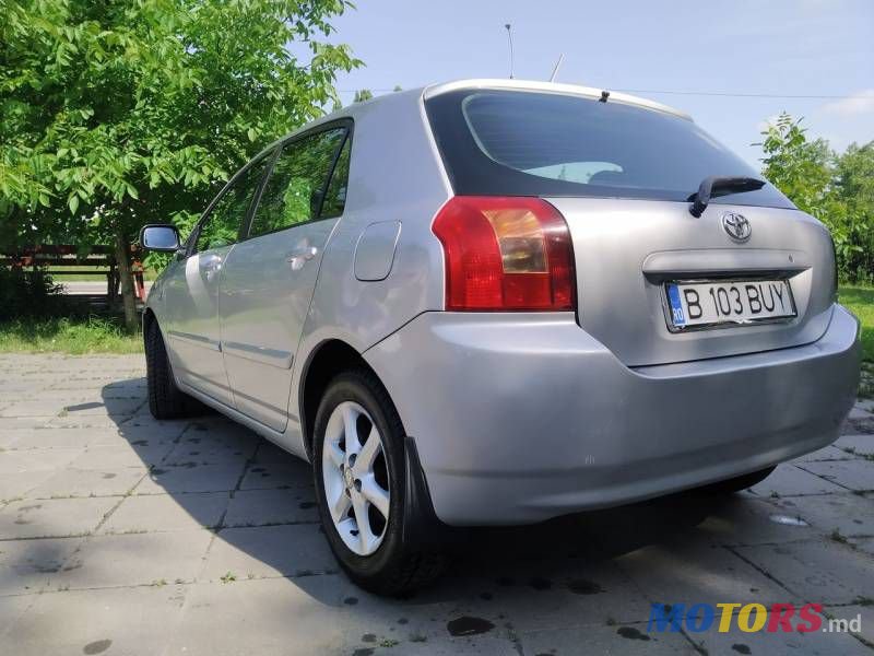 2004' Toyota Corolla photo #5