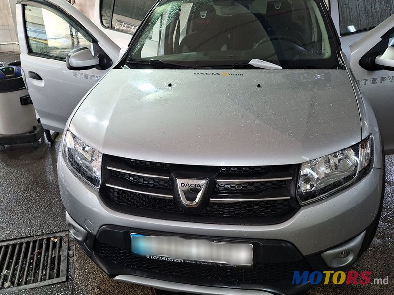 2015' Dacia Sandero photo #1