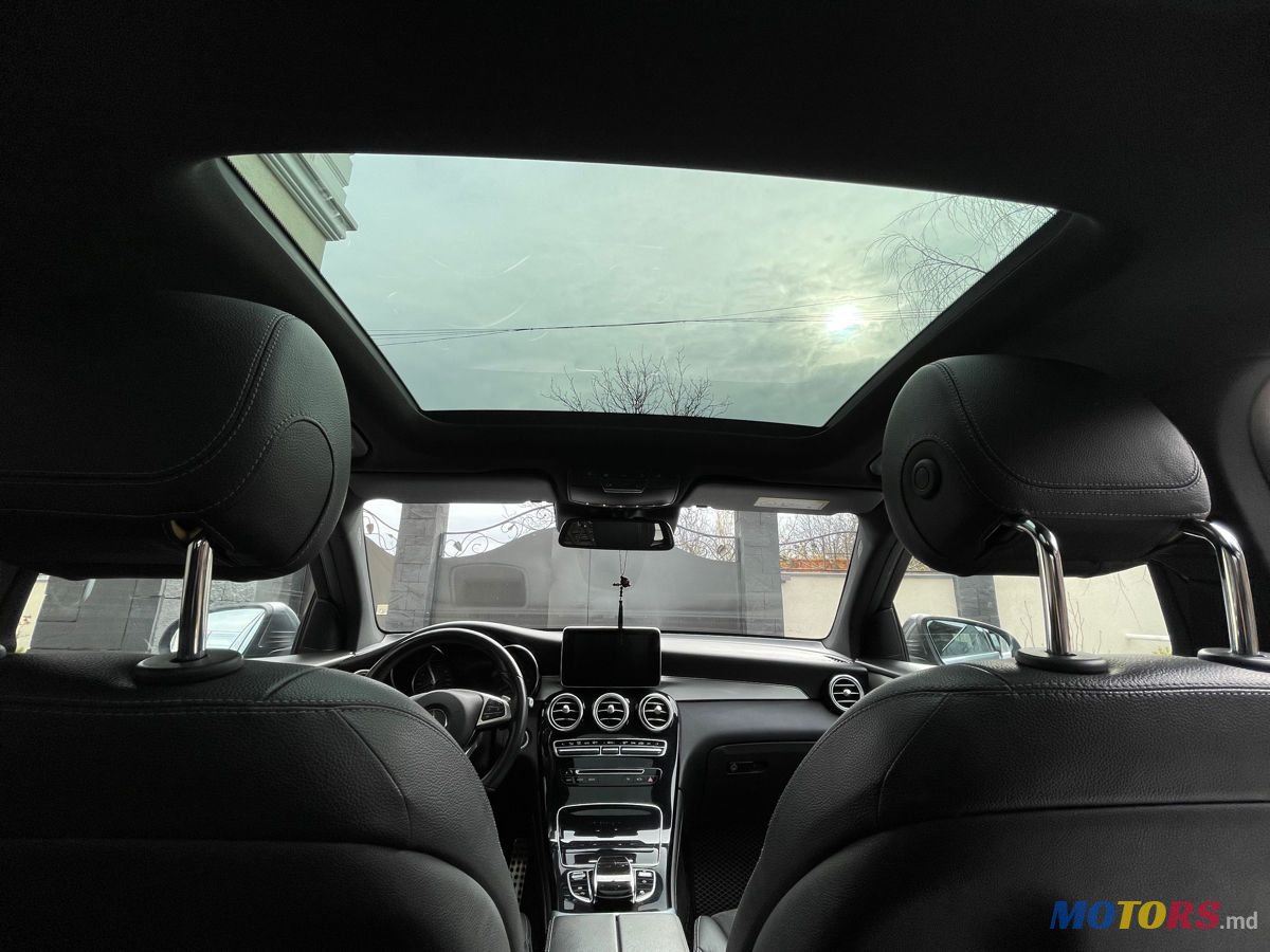 2016' Mercedes-Benz GLC photo #6