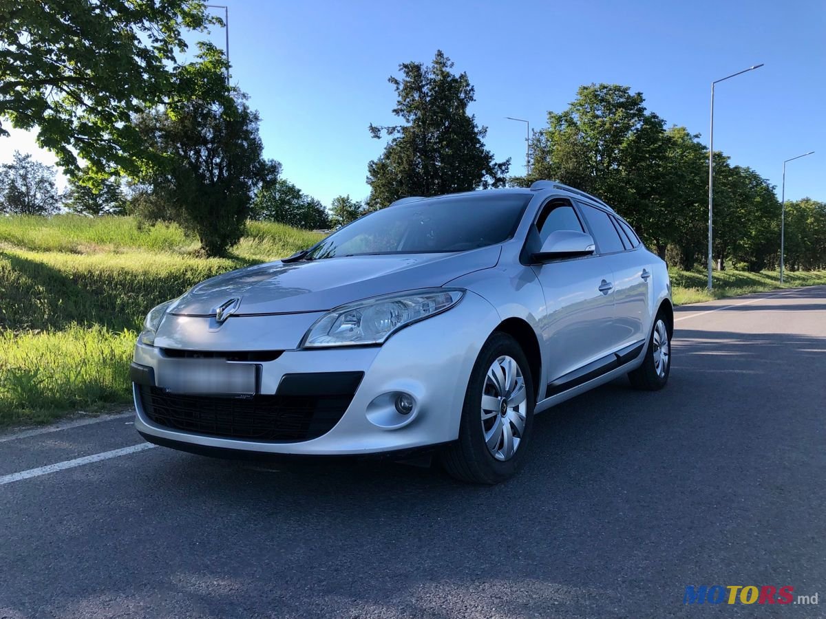 2010' Renault Megane photo #3