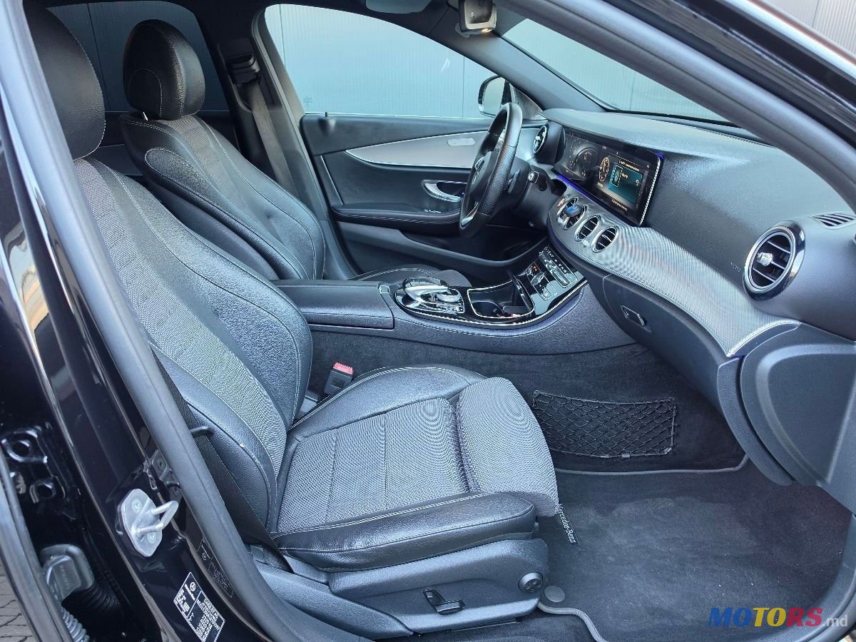 2016' Mercedes-Benz E-Class photo #5