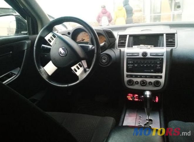 2005' Nissan Murano photo #2