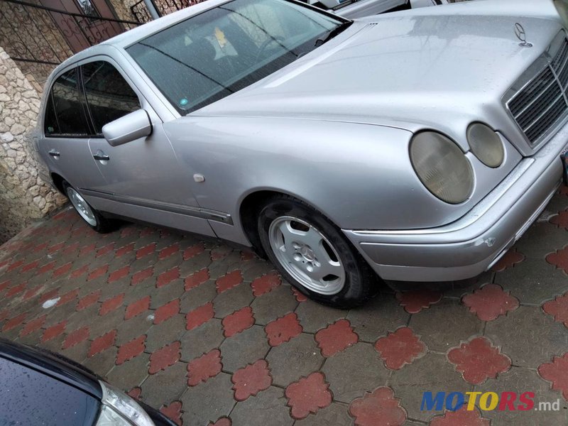 1998' Mercedes-Benz E Класс photo #1