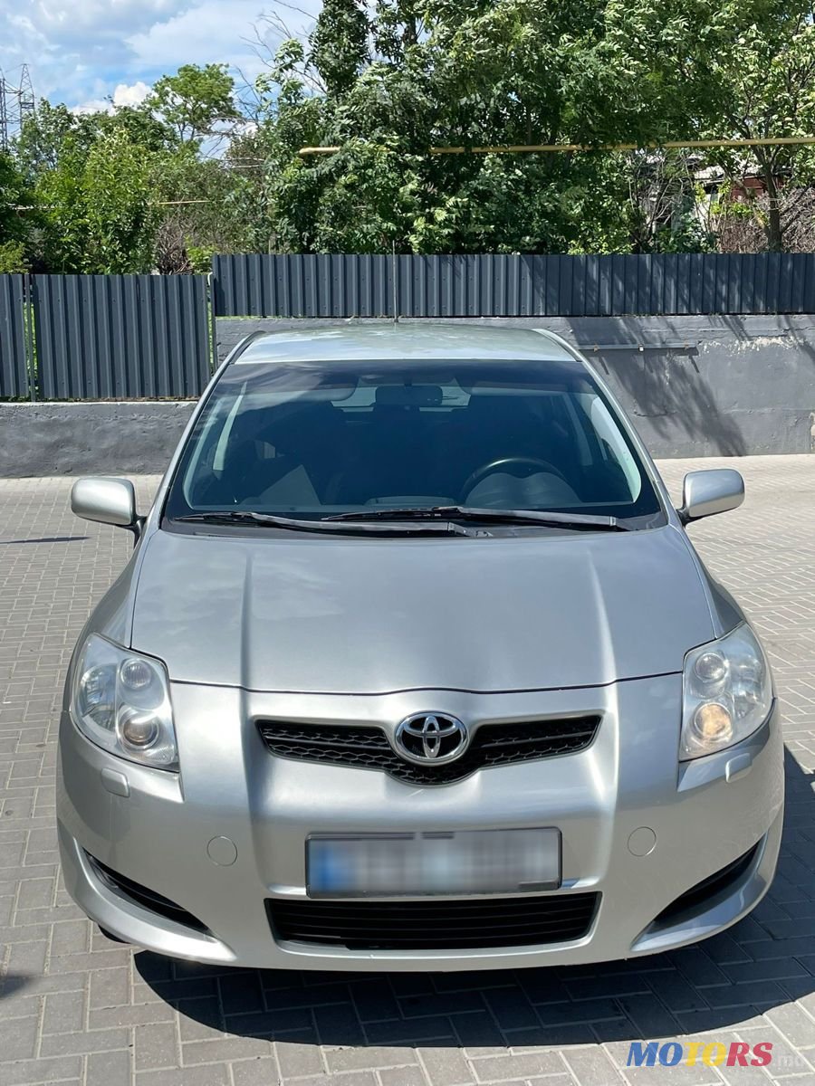 2007' Toyota Auris photo #3