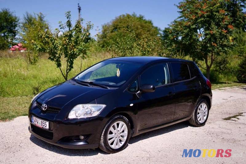 2009' Toyota Auris photo #1